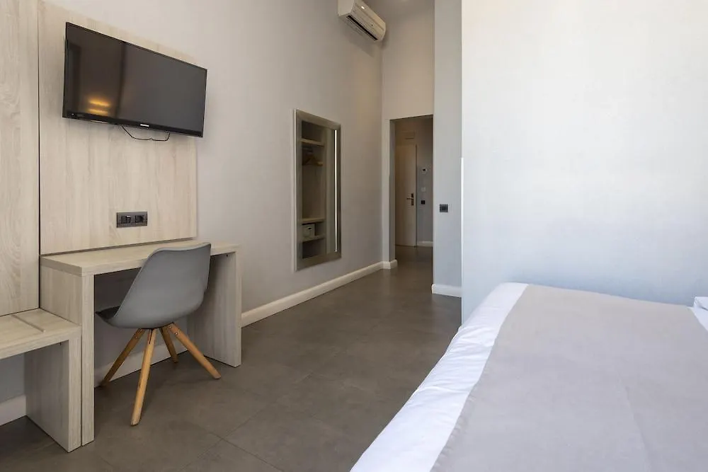 Plaza Goya Rooms Barcelona 2*,