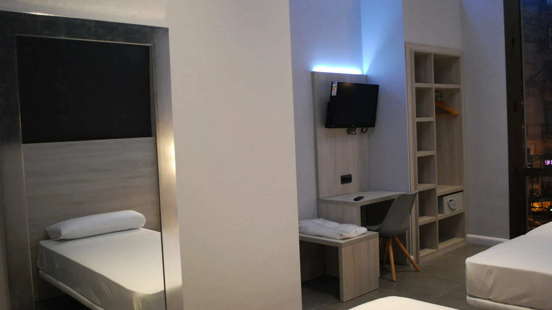 Plaza Goya Rooms Barcelona 2*,  Spain