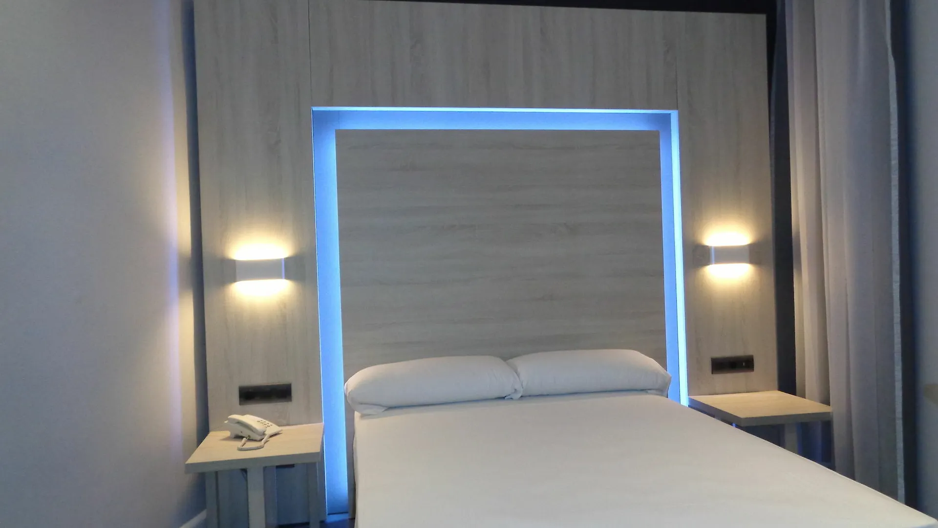 Гостевой дом Plaza Goya Rooms Барселона