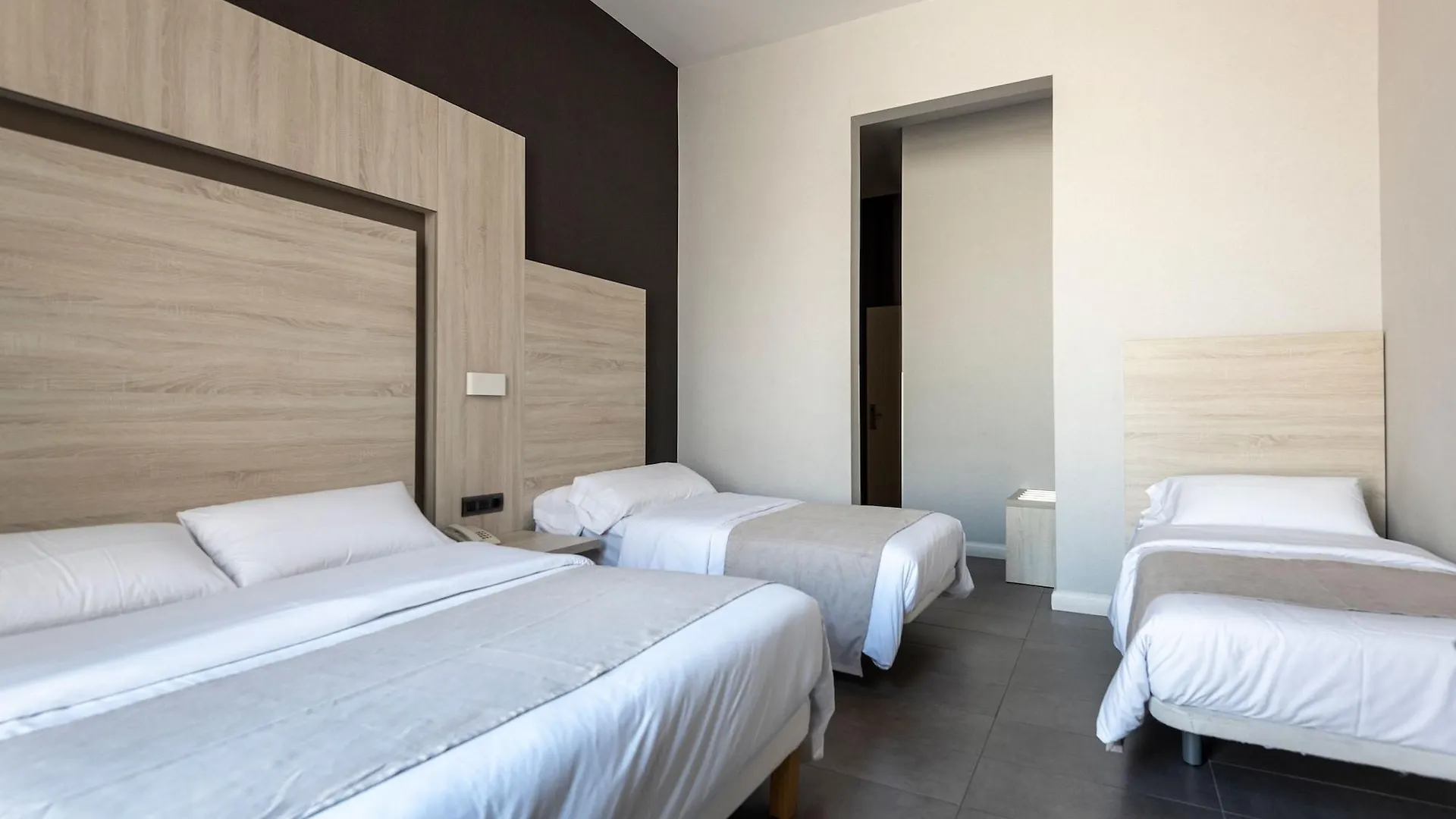 Gasthof Plaza Goya Rooms Barcelona