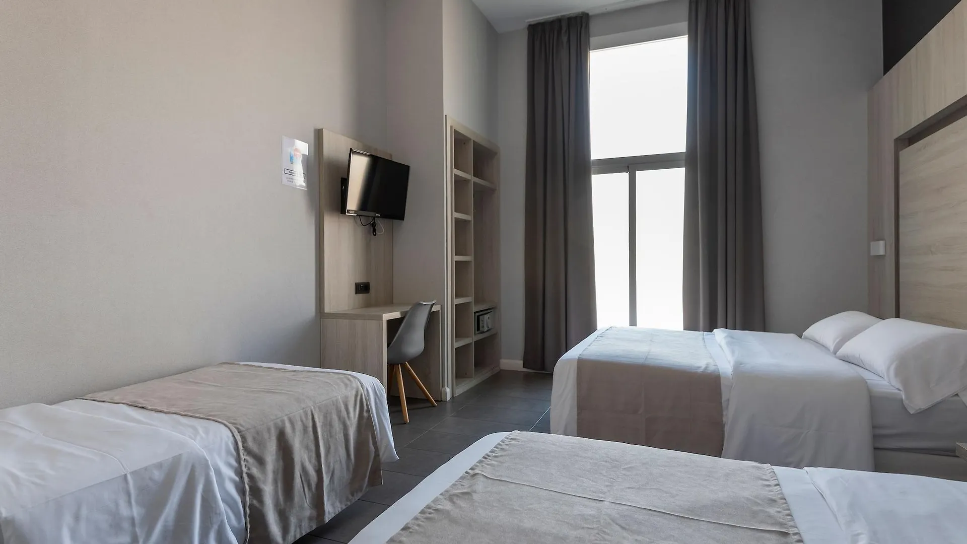 ** Guest house Plaza Goya Rooms Barcelona Spain