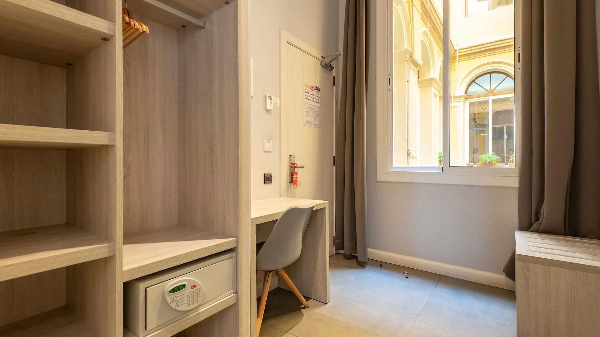 Plaza Goya Rooms Barcelona