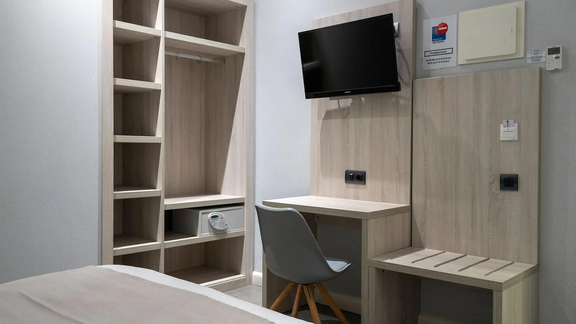 Plaza Goya Rooms Barcelona Spain